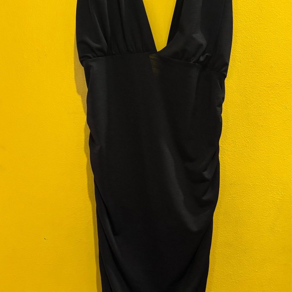 Elegant Black Sleeveless Dress